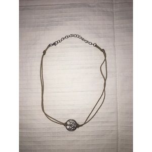 Choker necklace